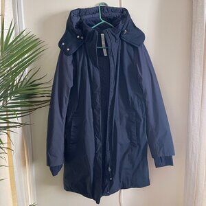 LULULEMON ATHLETICA lightly quilted blue hooded coat/nylon shell/12 (106259 C5)